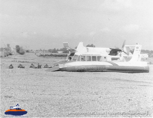 SRN5 with the IHTU -   (The <a href='http://www.hovercraft-museum.org/' target='_blank'>Hovercraft Museum Trust</a>).